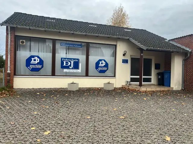 Fahrschule DJ: Foto 4