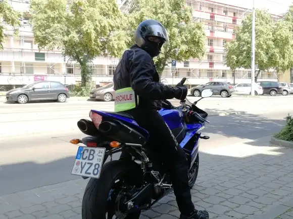 Fahrschule West: Foto 2