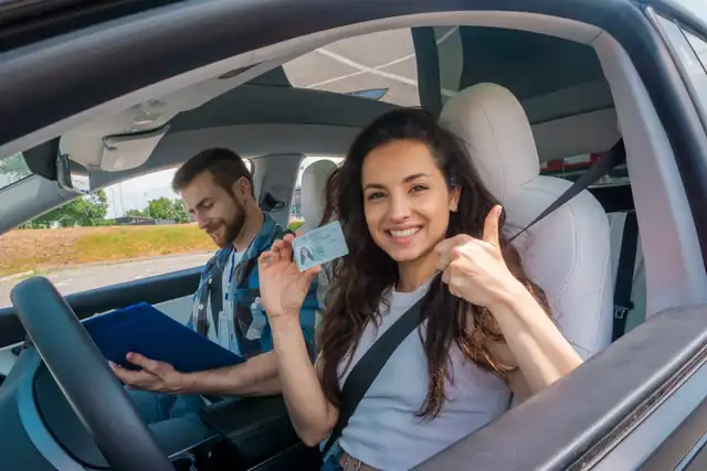 Fahrschule ULTRA: Foto 3