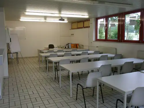 VAZ Verkehrs-Ausbildungs-Zentrum in der Oberpfalz GmbH: Foto 3