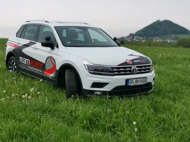 Fahrschule Team Hoffer - Die Fahrschule am Rosenplatz: Foto 3