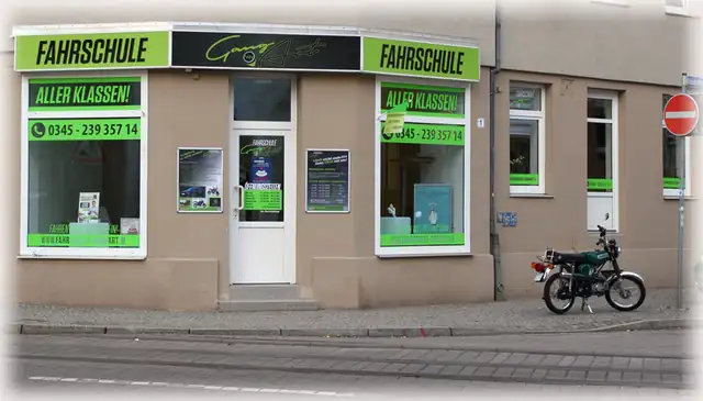 Fahrschule Gang Art: Foto 1