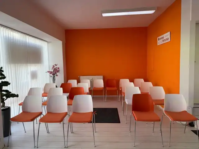 Aminas Fahrschule: Foto 4