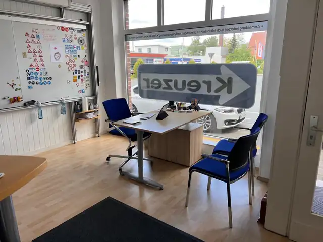 Fahrschule Kreuzer Bielefeld - Dein Weg zum Führerschein: Foto 3