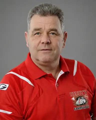 Herby's Fahrschule GmbH: Foto 5