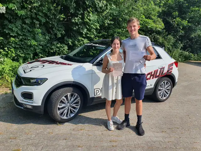 Henning Tieke Fahrschule Die 2: Foto 5