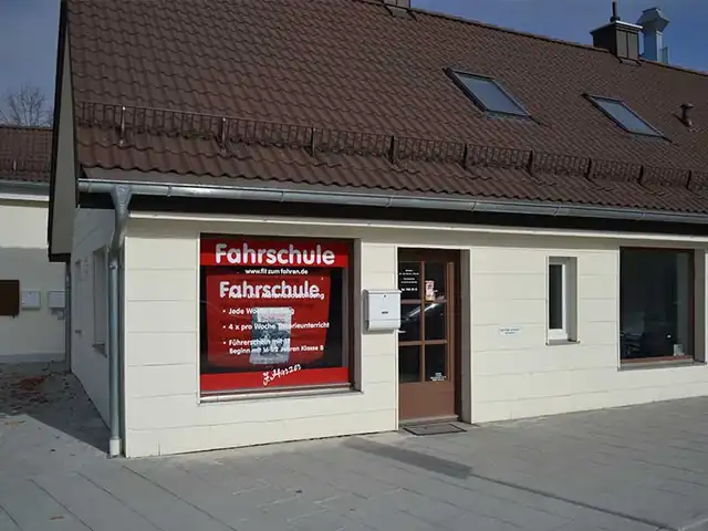 Franzls Fahrschule: Foto 5