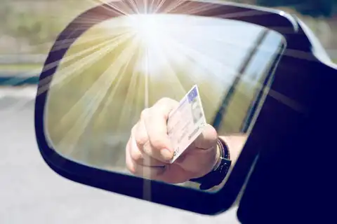 Führerschein Ambulanz Edward Seifert T: Foto 1