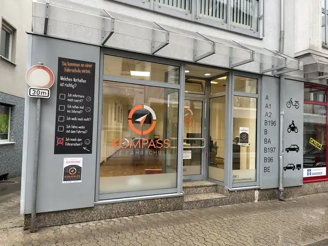 Kompass die Fahrschule: Foto 5