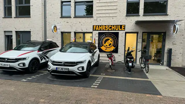 Fahrschule Davids: Foto 1
