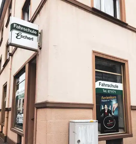 Fahrschule Bernd Escherl: Foto 1
