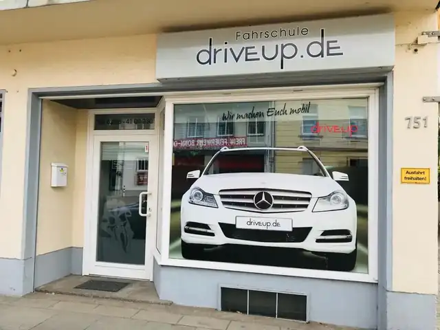 Fahrschule Driveup: Foto 1