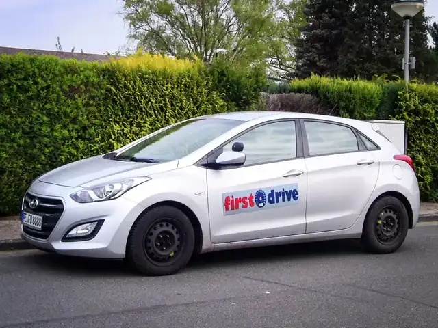 First Drive Fahrschule: Foto 4