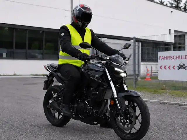 Fahrschule Guido Schmidt: Foto 3