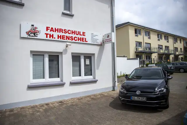 Henschel Thorsten Fahrschule: Foto 2