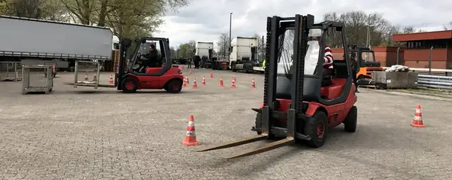 DÖTZE Technische Ausbildung Schulungsort 1: Neugraben: Foto 1