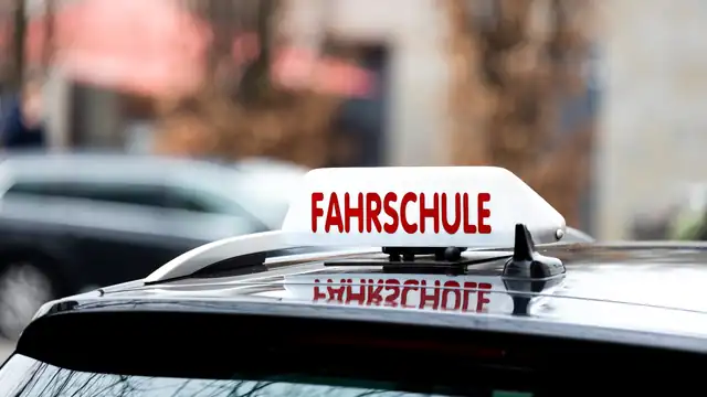 Pole Position Fahrschule: Foto 2