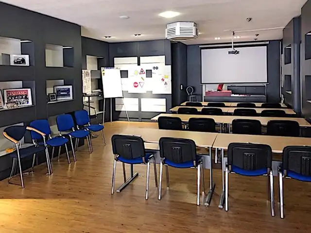 Micha's Fahrschule: Foto 4