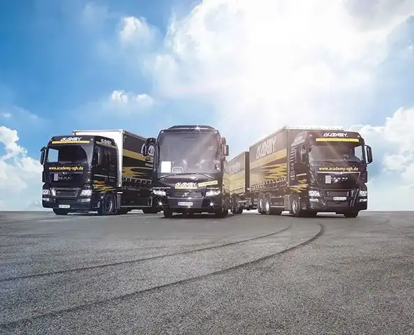 Academy Fahrschule Düsseldorf LKW & Bus | TQ1 TQ2 TQ3 mit Bildungsgutschein: Foto 2