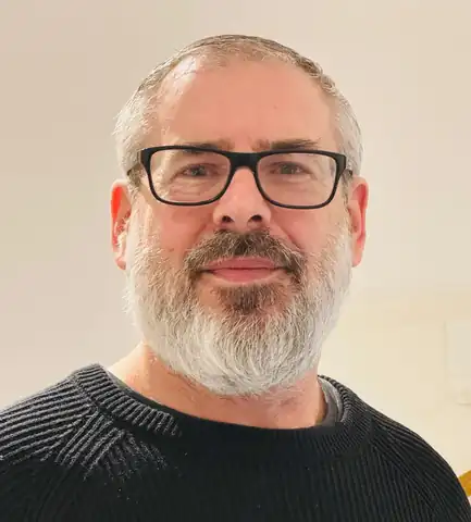 Henne Jörg: Foto 1