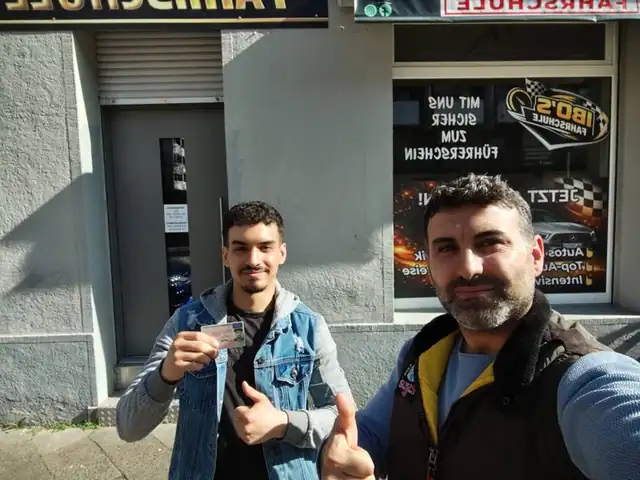 FAHRSCHULE IBO'S (İ. Yener): Foto 4