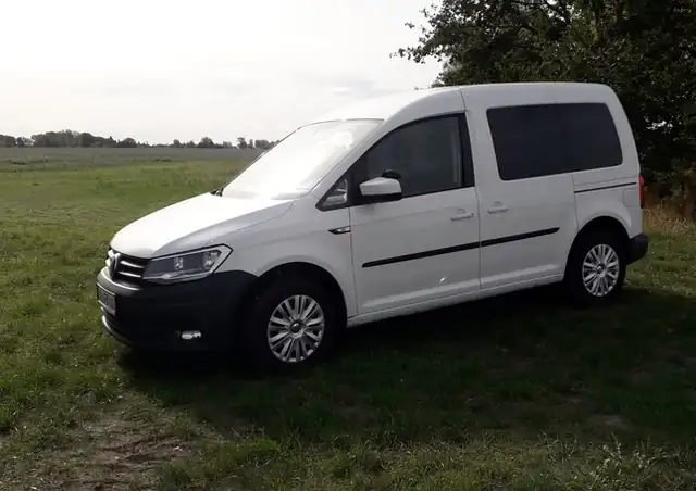 Fahrschule Bollow u. Busreisen: Foto 4