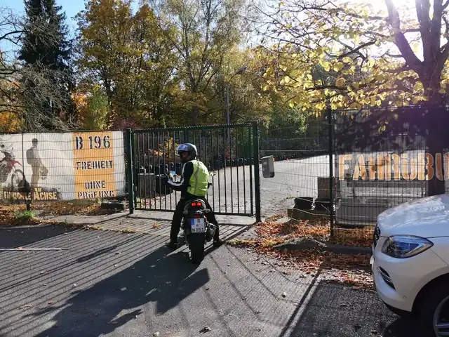 Fahrschule Auf Achse: Foto 3