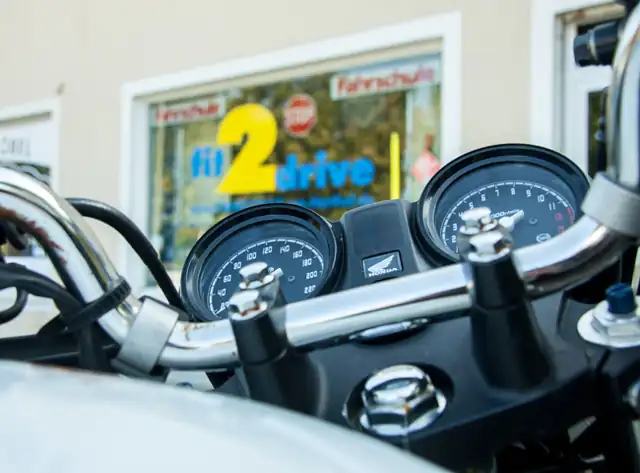fit-2-drive, Fahrschule am Harthof: Foto 2