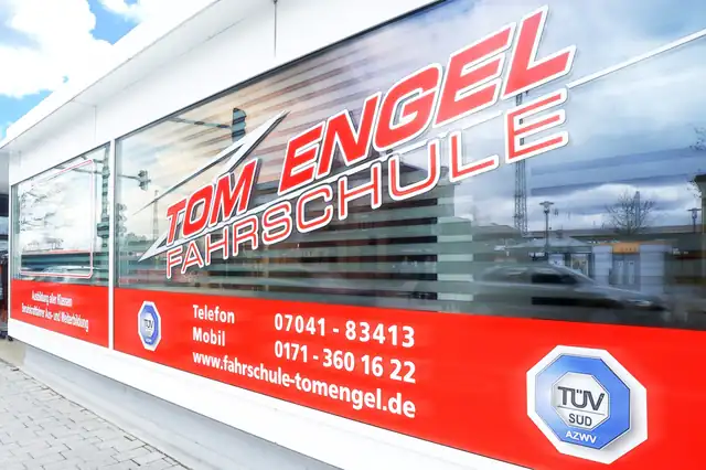 Tom Engel Fahrschule: Foto 1
