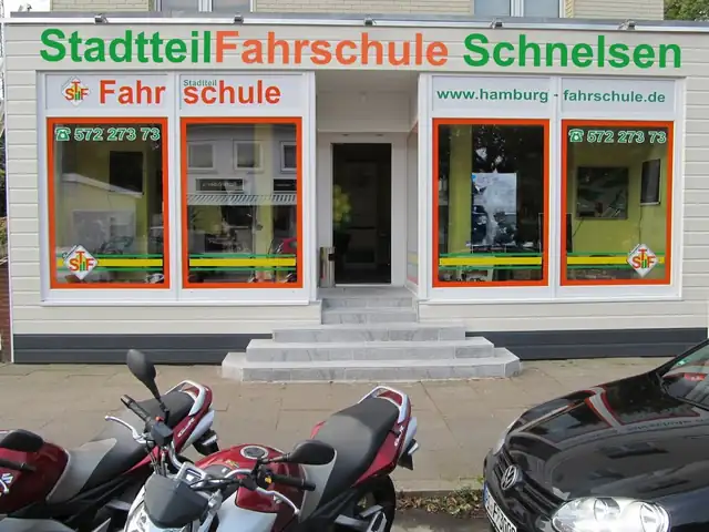 Stadtteil Fahrschule Schnelsen: Foto 1