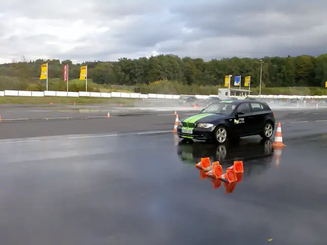 HaWe's Fahrschule: Foto 2