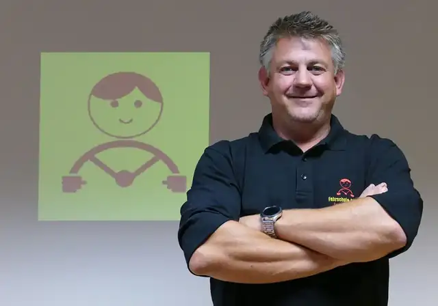 Simon Fahrschule: Foto 3