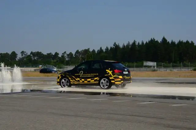 die2-Fahrschule-Widmer: Foto 3