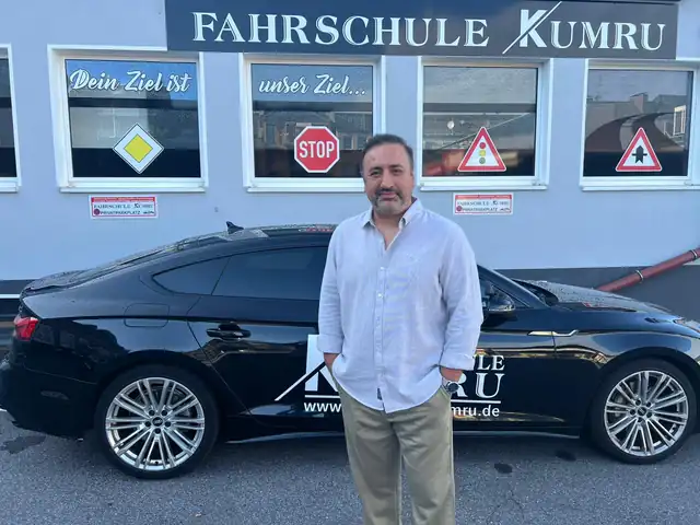 Fahrschule Kumru: Foto 1