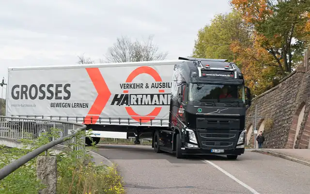 Verkehr & Ausbildung Hartmann: Foto 4