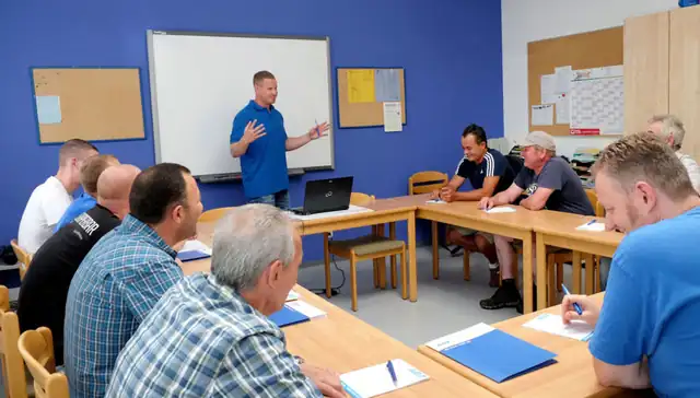 Fahrschule ABZ Ausbildungszentrum: Foto 4