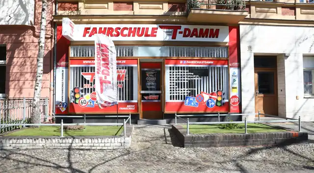 Fahrschule T-Damm: Foto 1
