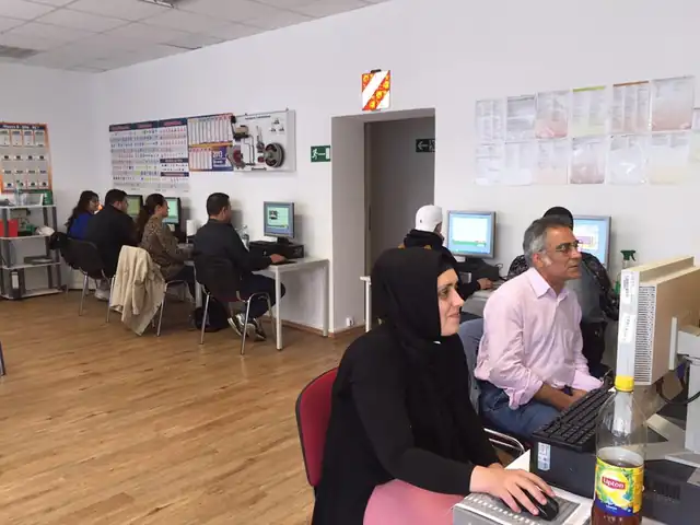 Yorulmaz Fahrschulen GmbH: Foto 1