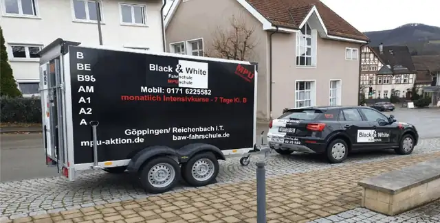 Black & White Fahrschule: Foto 4
