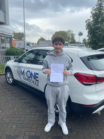 M-ONE Fahrschule | Köln-Stammheim: Foto 3