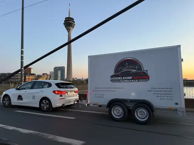 Fahrschule Düsseldorf Skyline: Foto 3