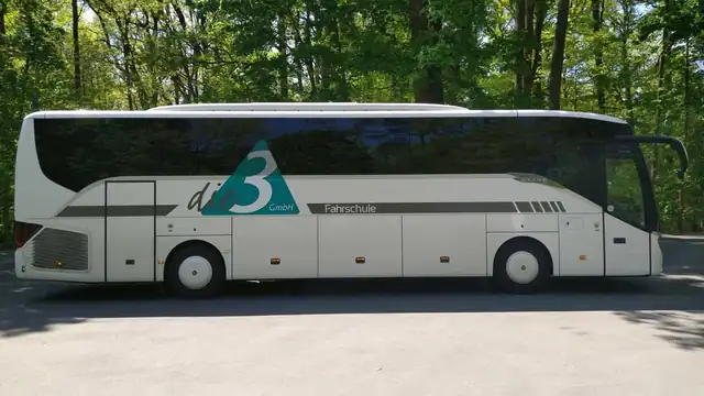 Fahrschule "die 3" GmbH - Kompetenzzentrum LKW & Bus: Foto 4