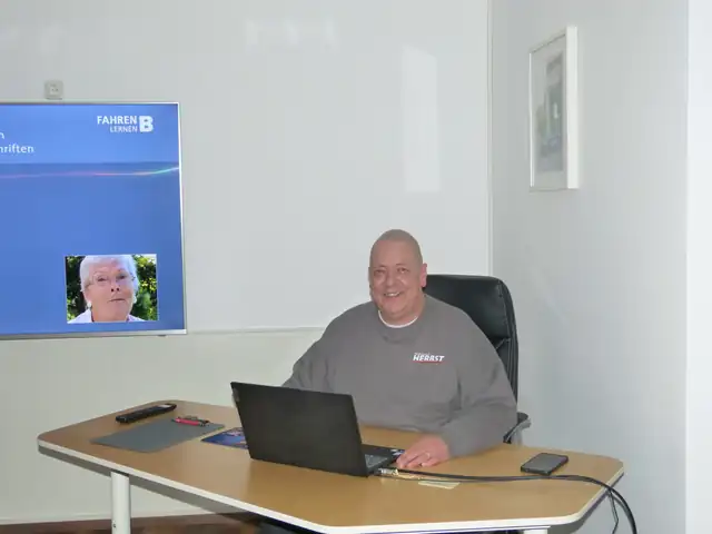 Fahrschule Herbst GmbH: Foto 3