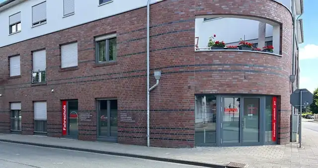 Fahrschule Leewe: Foto 4