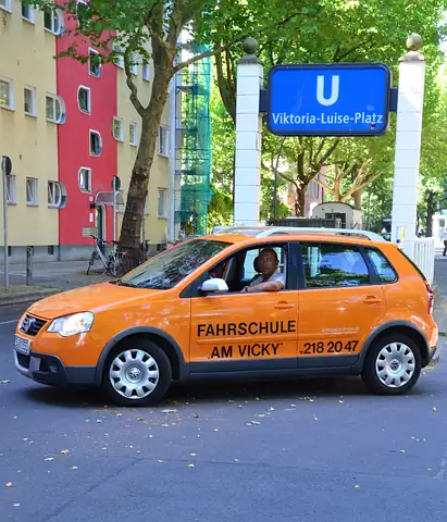 Fahrschule „Am Vicky“ Russisch / Deutsch Schöneberg: Foto 1