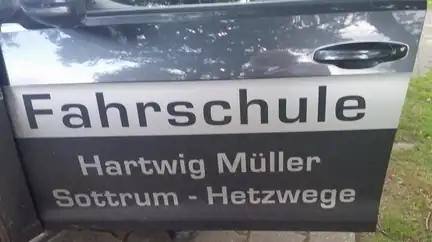 Hartwig Müller Fahrschule: Foto 1