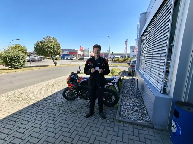 Bernhards Fahrschule: Foto 4