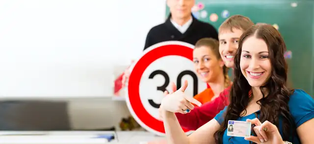 Marc's Fahrschule: Foto 2