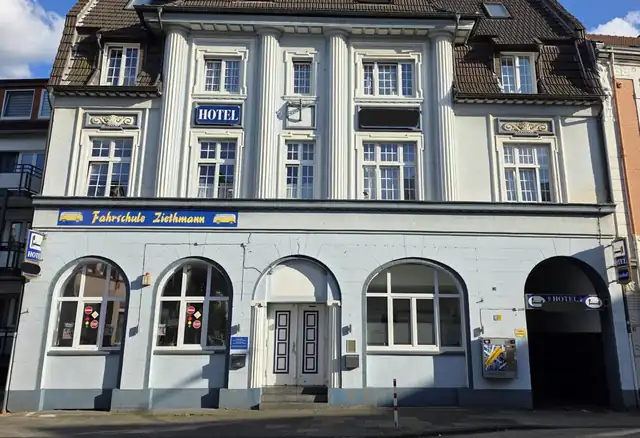 Fahrschule Björn Ziethmann UG (haftungsbeschränkt): Foto 1
