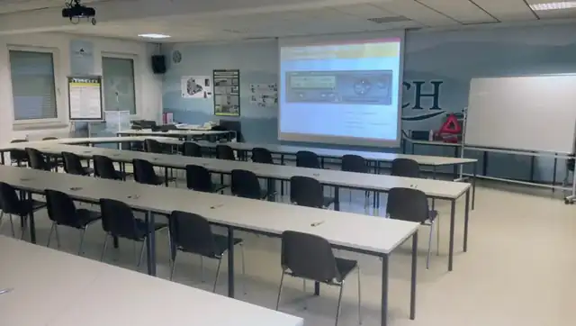 Fahrschule Trenkler Führerscheinausbildung in allen Klassen sowie Berufskraftfahrer Qualifikation - und Weiterbildung: Foto 4